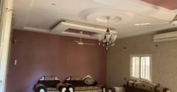 Villa 3 Chambres avec 3 Climatiseurs, Magasin