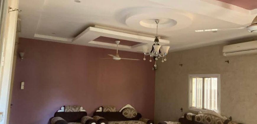 Villa 3 Chambres avec 3 Climatiseurs, Magasin