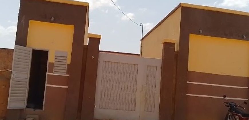 3 Celibateriums 1 Chambre, Salon, Boutique