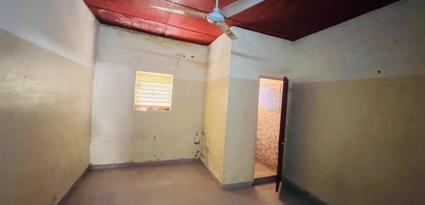 Celibaterium, 1 Chambre, Salon, après École la Relève
