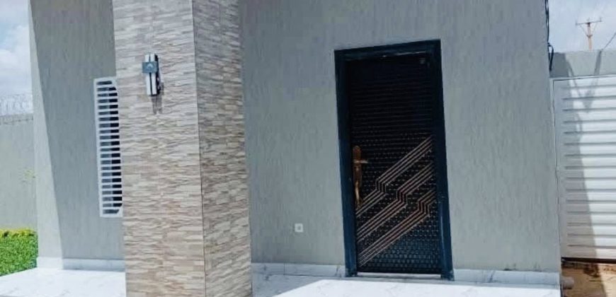 Étage 4 Chambres avec Douche, Grand Salons