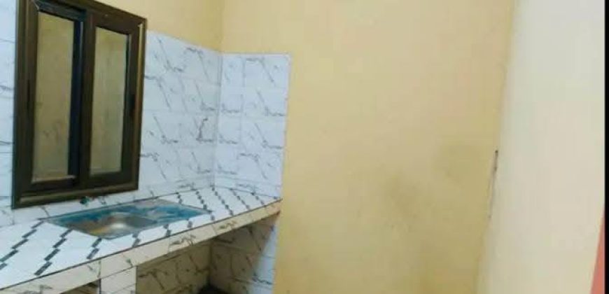 Maison 1 Chambre, Salon, derrière la Station BM
