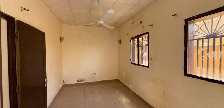 Petite Villa 2 Chambres, Salon, 3 Docuhes