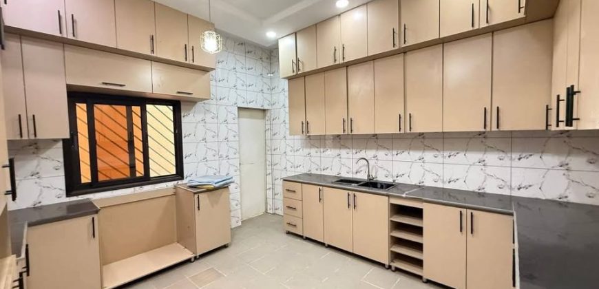 Villa 4 chambres, 2 Salons, Piscine, Climatiseurs