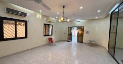 Villa 4 chambres, 2 Salons, Piscine, Climatiseurs