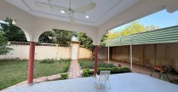 Villa 4 chambres, 2 Salons, Piscine, Climatiseurs