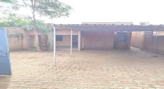 Villa Très Propre, 3 Chambres, Dépendance, Climatiseur