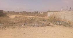 Parcelle de 400 m² (20 × 20 m), Eau et Électricité disponibles