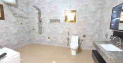 Très Joli Duplex 5 Chambres, 2 Salons, Climatiseur