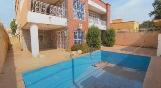 Villa Duplex 6 Chambres, 2 Salons, 6 Douches, Piscine