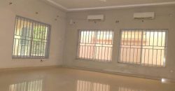 Villa Duplex Nickel, 4 Chambres, 2 Salons, Climatiseurs