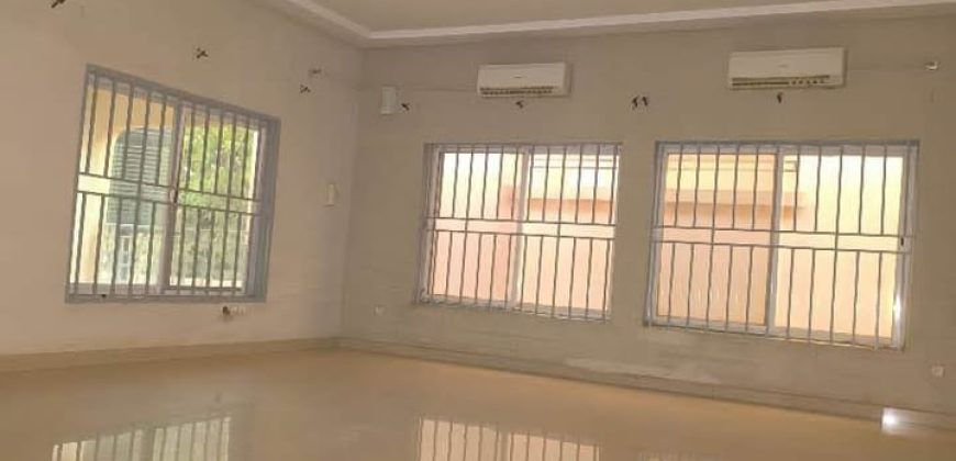 Villa Duplex Nickel, 4 Chambres, 2 Salons, Climatiseurs