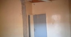 Celibaterium 1 Chambre, Salon, vers chez Mali Yaro