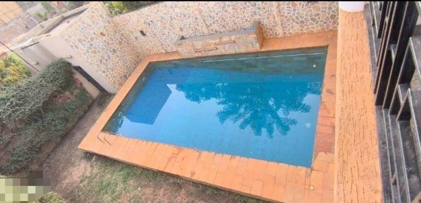 Duplex Ultra Moderne 7 Chambres, 2 Salons, Climatisé