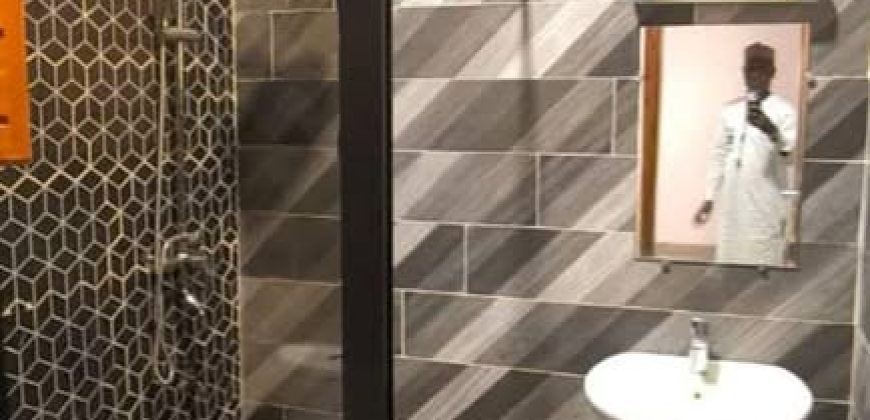 Duplex Ultra Moderne 7 Chambres, 2 Salons, Climatisé