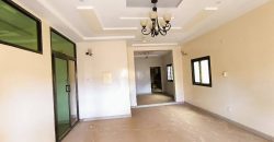 Étage 4 Chambres, 3 Douches, face Escadrille