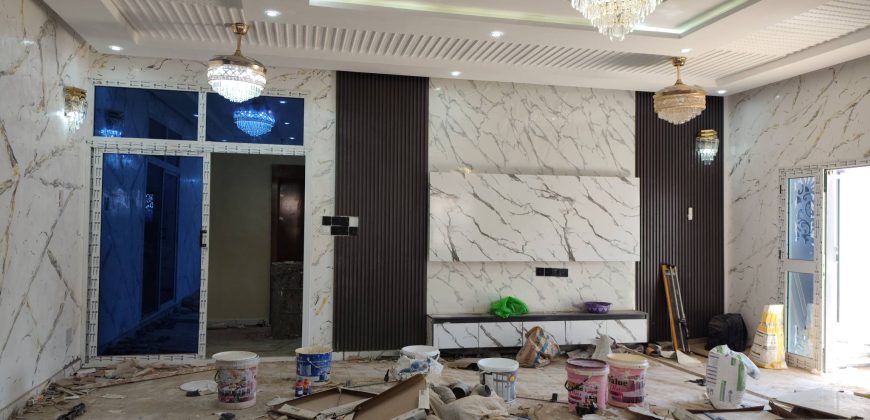 Étage R+1, 6 Chambres, 2 Salons, derrière l’Université Islamique