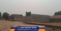 Maison 3 Chambres avec Douches Internes, 240 m²