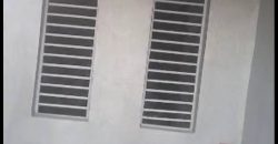 Maison 3 Chambres avec Douches Internes, 240 m²