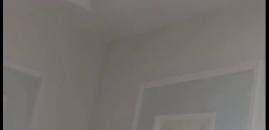 Maison 3 Chambres avec Douches Internes, 240 m²