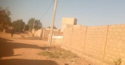 Parcelle Clôturée 400 m², vers Pharmacie Koubia-Sonuci