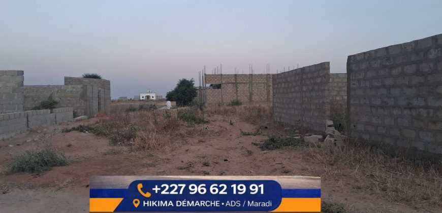 Terrain 200 m², Chantiers et des Habitations autour