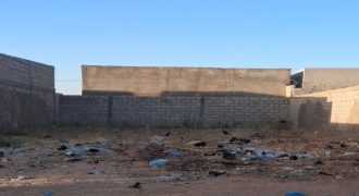 Terrain 225 m², Eau et Électricité disponibles