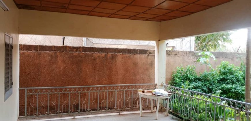 Villa 3 Chambres, Magasin, vers ONG Karkara