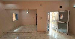 Villa 3 Chambres, Salon, 3 Douches, Magasin