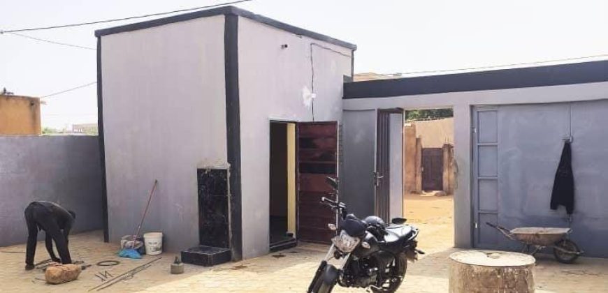 Villa 3 Chambres, Salon, 300 m², Dépendance