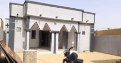 Villa 3 Chambres, Salon, 300 m², Dépendance