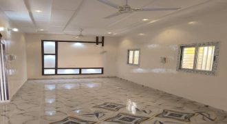 Villa 3 Chambres, Salon, 300 m², Dépendance