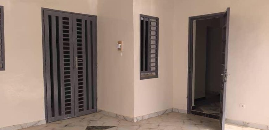 Villa 3 Chambres, Salon, 300 m², Dépendance