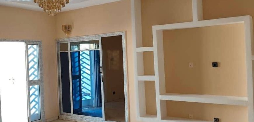 Villa 3 Chambres, Salon, sur 2 Voies