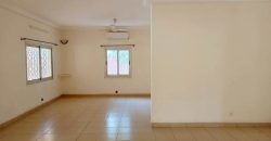 Villa 5 Chambres, 5 Douches, avec Piscine, 1500 m²