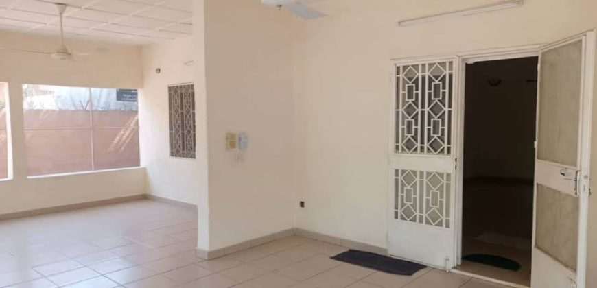 Villa 5 Chambres, 5 Douches, avec Piscine, 1500 m²