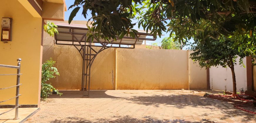 Villa Moderne 3 Chambres, Salon, 3 Douches Internes