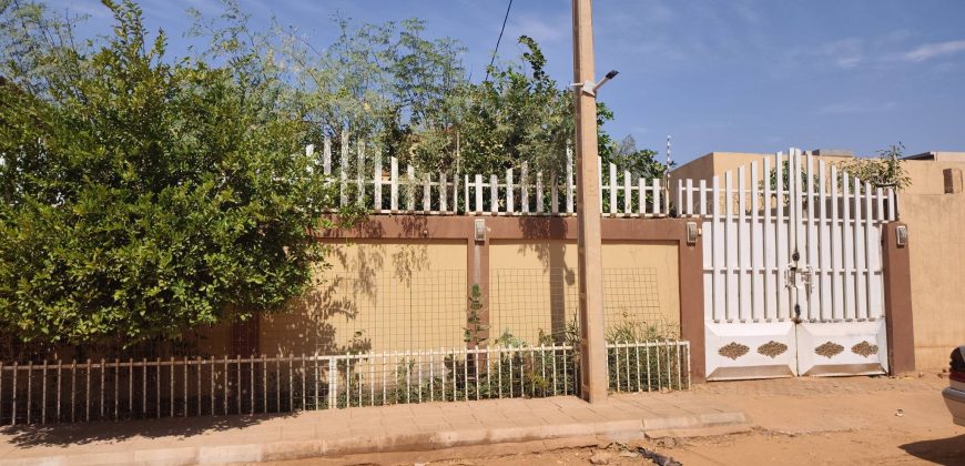 Villa Moderne 3 Chambres, Salon, 3 Douches Internes