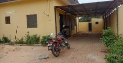 Villa de 5 Chambres, 2 Salons, 500 m²