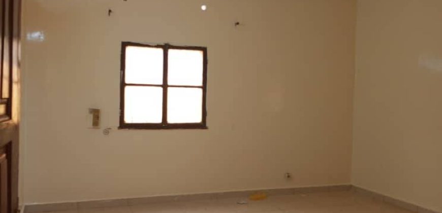 Villa de 5 Chambres, 2 Salons, 500 m²