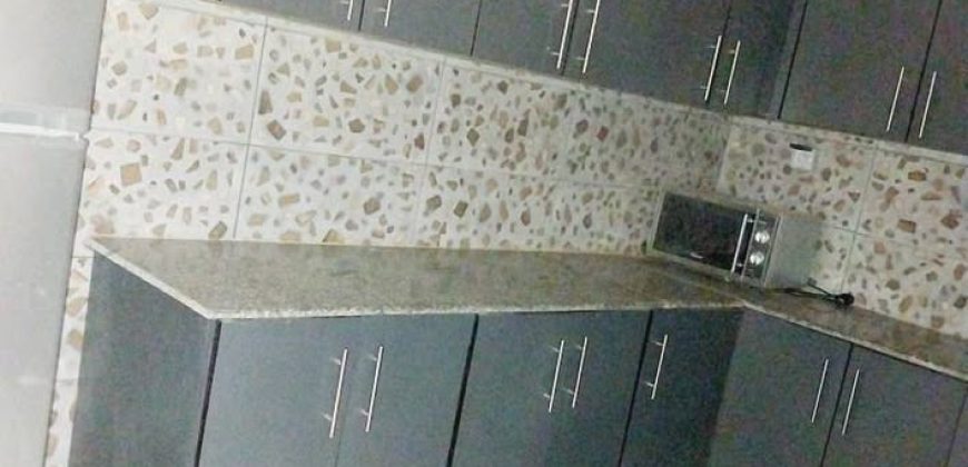 Villa de Haut Standing, 3 Chambres, Magasin, Petit Jardin