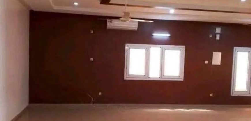 Grande Villa, 4 Chambres, 4 Douches Internes, Climatiseur