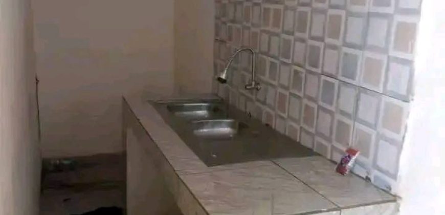 Maison 1 Chambre, 2 Douches, Hangar