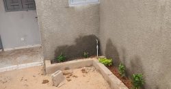 Maison 1 Chambre, Salon, avec Douche Interne