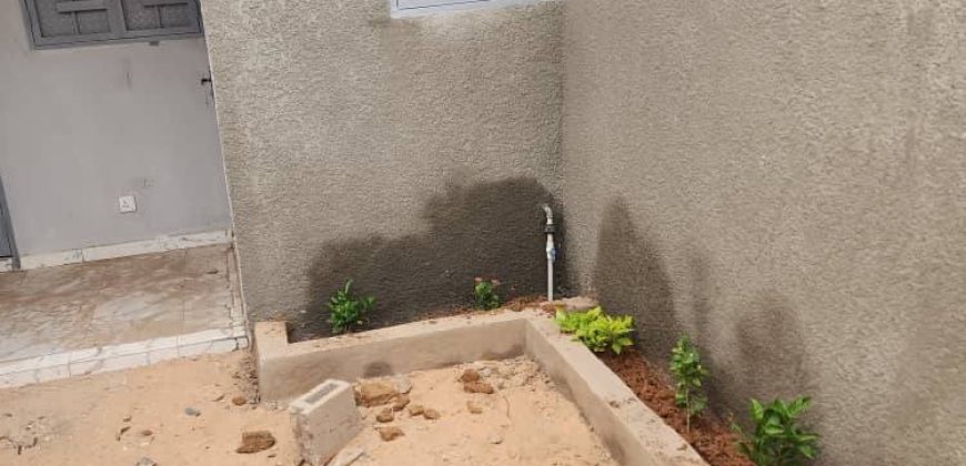 Maison 1 Chambre, Salon, avec Douche Interne