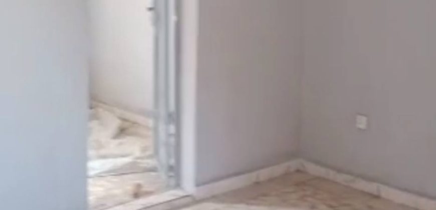 Maison 1 Chambre, Salon, avec Douche Interne