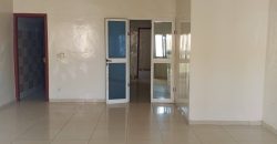 Maison en Dalle, 3 Chambres, Salon Spacieux