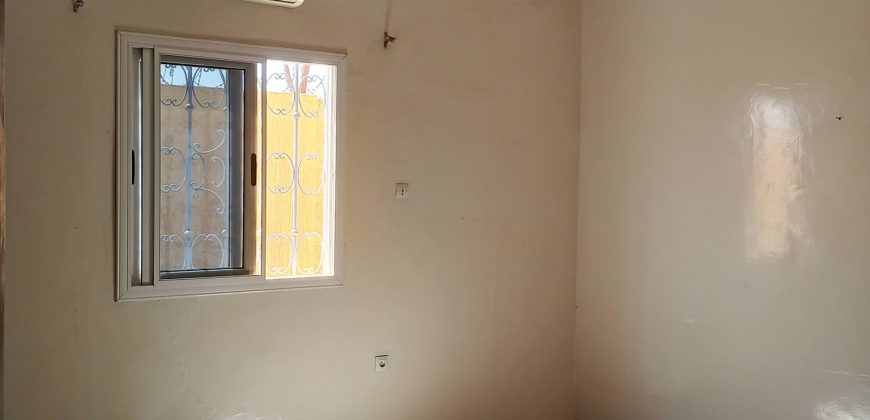 Maison en Dalle, 3 Chambres, Salon Spacieux