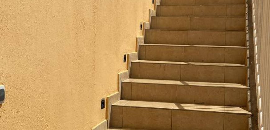 Maison en Dalle, 3 Chambres, sur 2 Voies