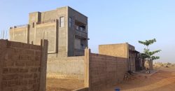 Parcelle de 400 m², Clôturée